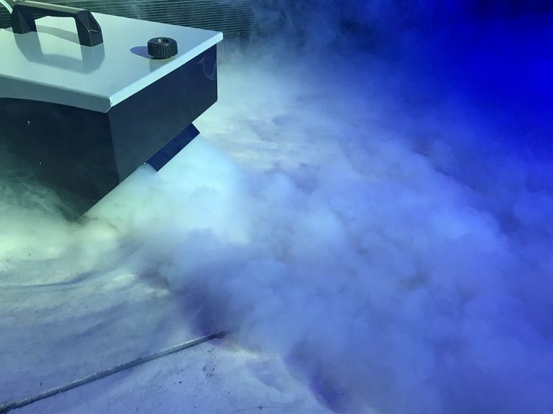 Eliminator Lighting Mister Kool EP low-lying fog machine - Image 4
